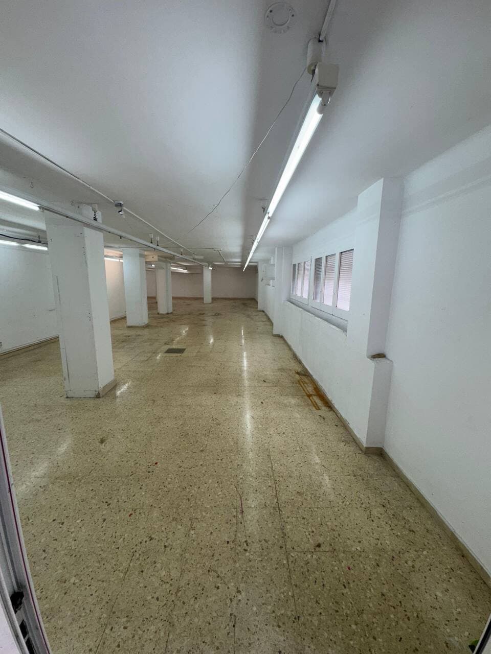 Expansion room view with columns